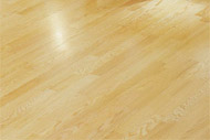 Przykładowe podłogi z drewna o barwie żółtej, wykonywane przez firmę Parkietnet1